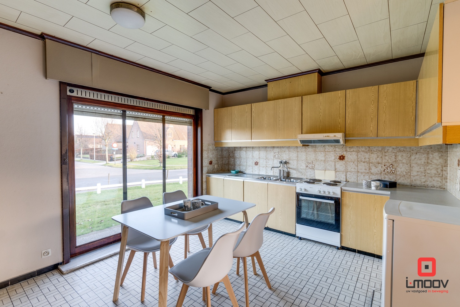 Degelijke woning met tal van mogelijkheden. 