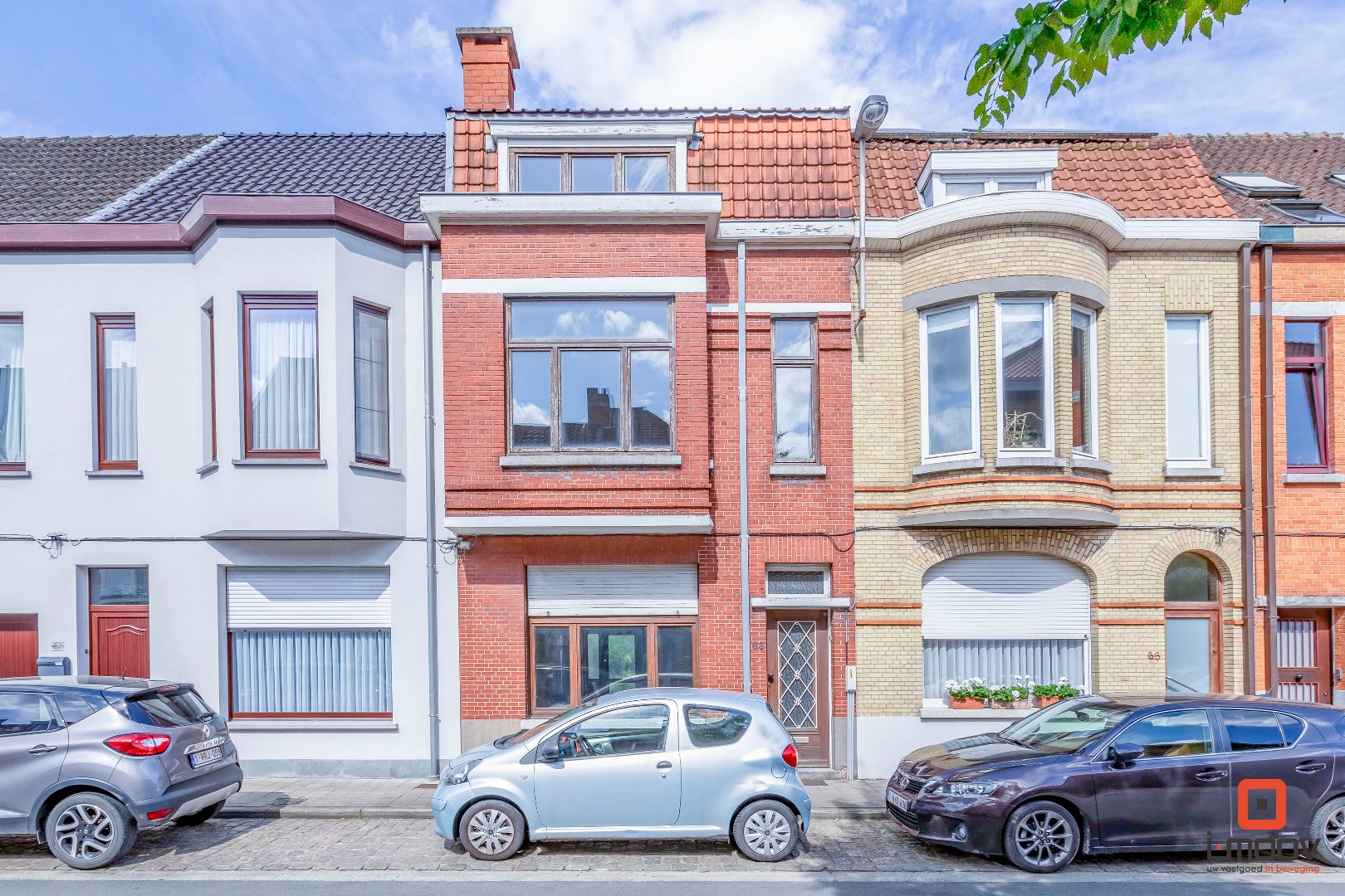 Karaktervolle te renoveren woning in Sint-Amandsberg 