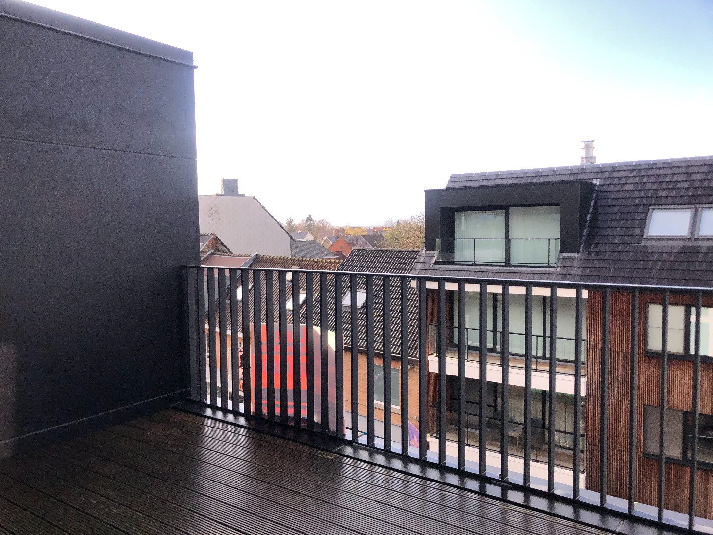 Ruim duplex appartement met 3 slpks en garage 