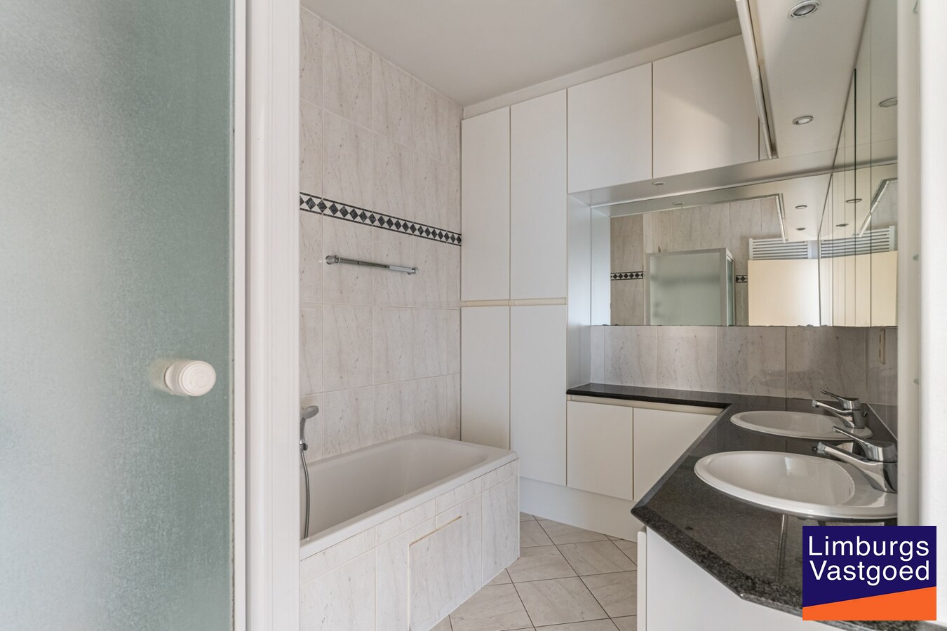 Handelshuis op commerciële topligging aan de Grote Markt 