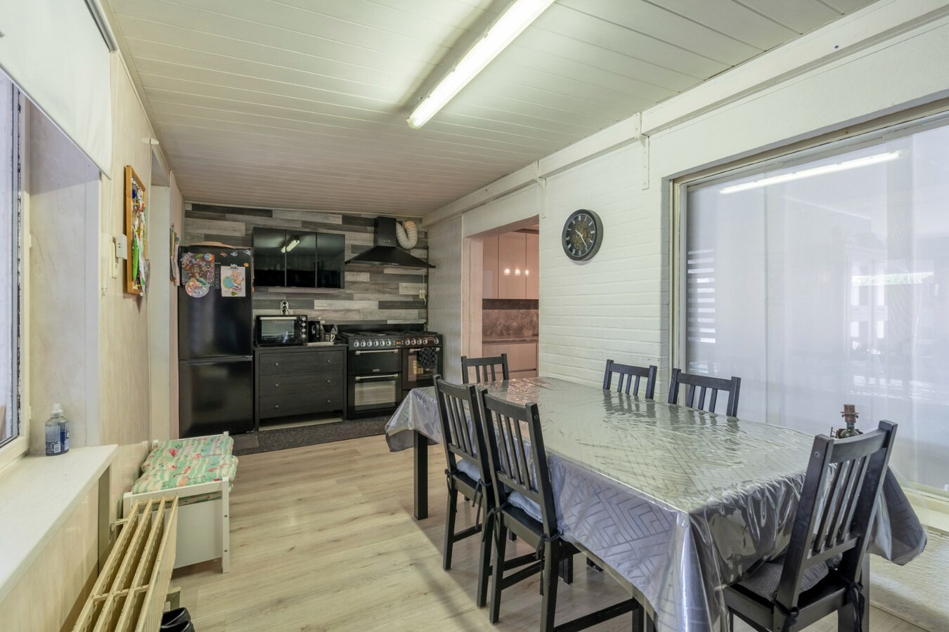 Ruime rustig gelegen woning met 3 slaapkamers. 