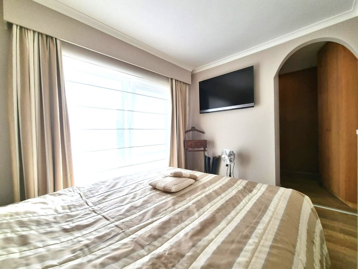 Zeer aangename woning met dubbele parking en mooi terras te Heist 