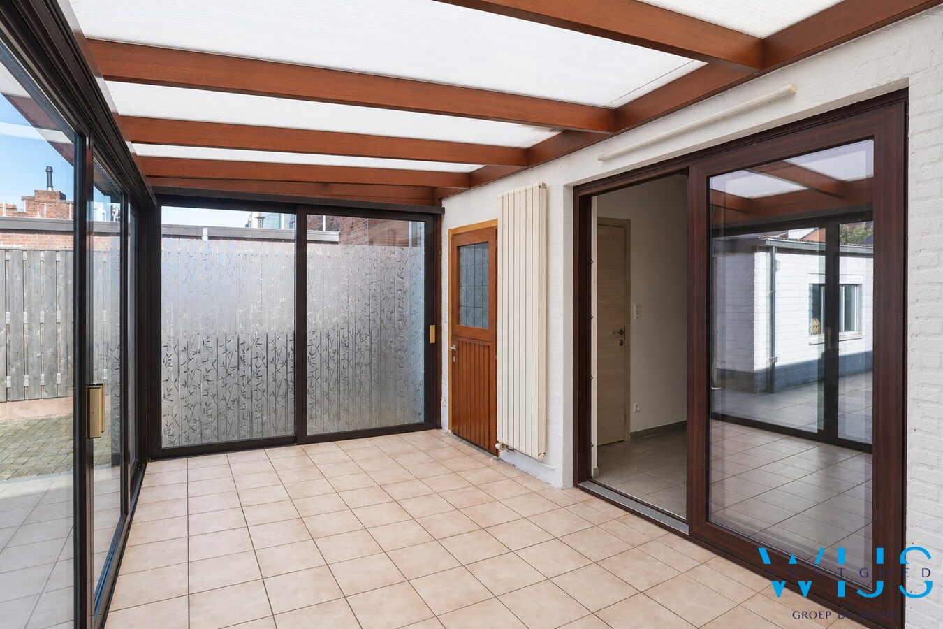 Gerenoveerde woning met diepe tuin en garage in Zelzate 