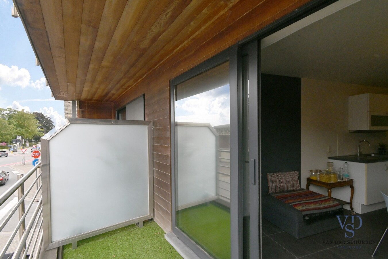 Ruim appartement in hartje Zingem. 