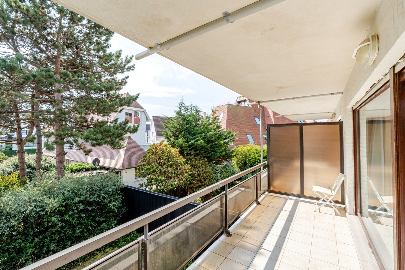 Villa-appartement op topligging nabij het Casino met zuidgericht terras en 2 slaapkamers 