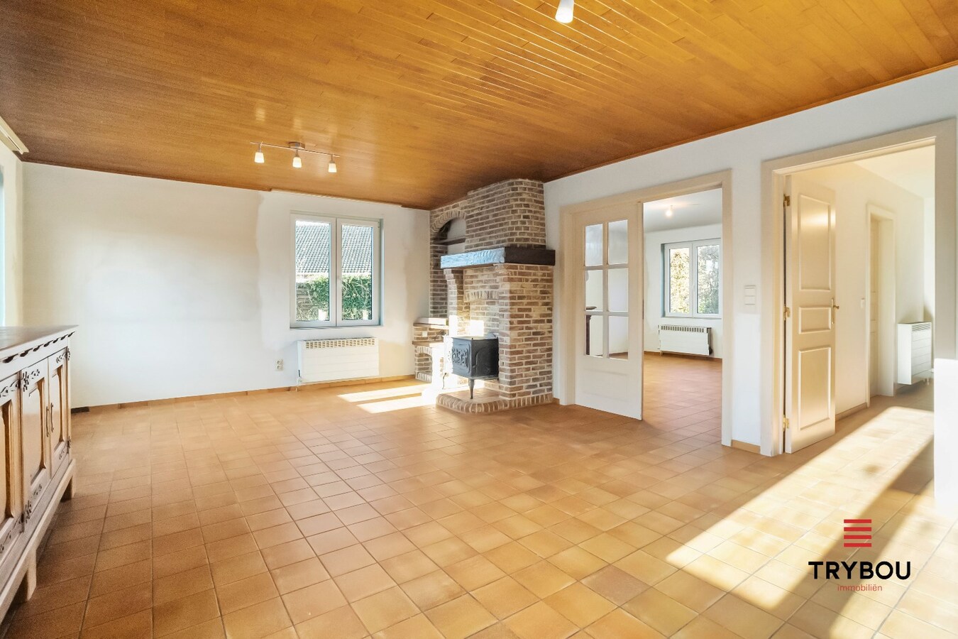 Rustig gelegen, vrijstaande woning aan de rand van het centrum van Merkem 