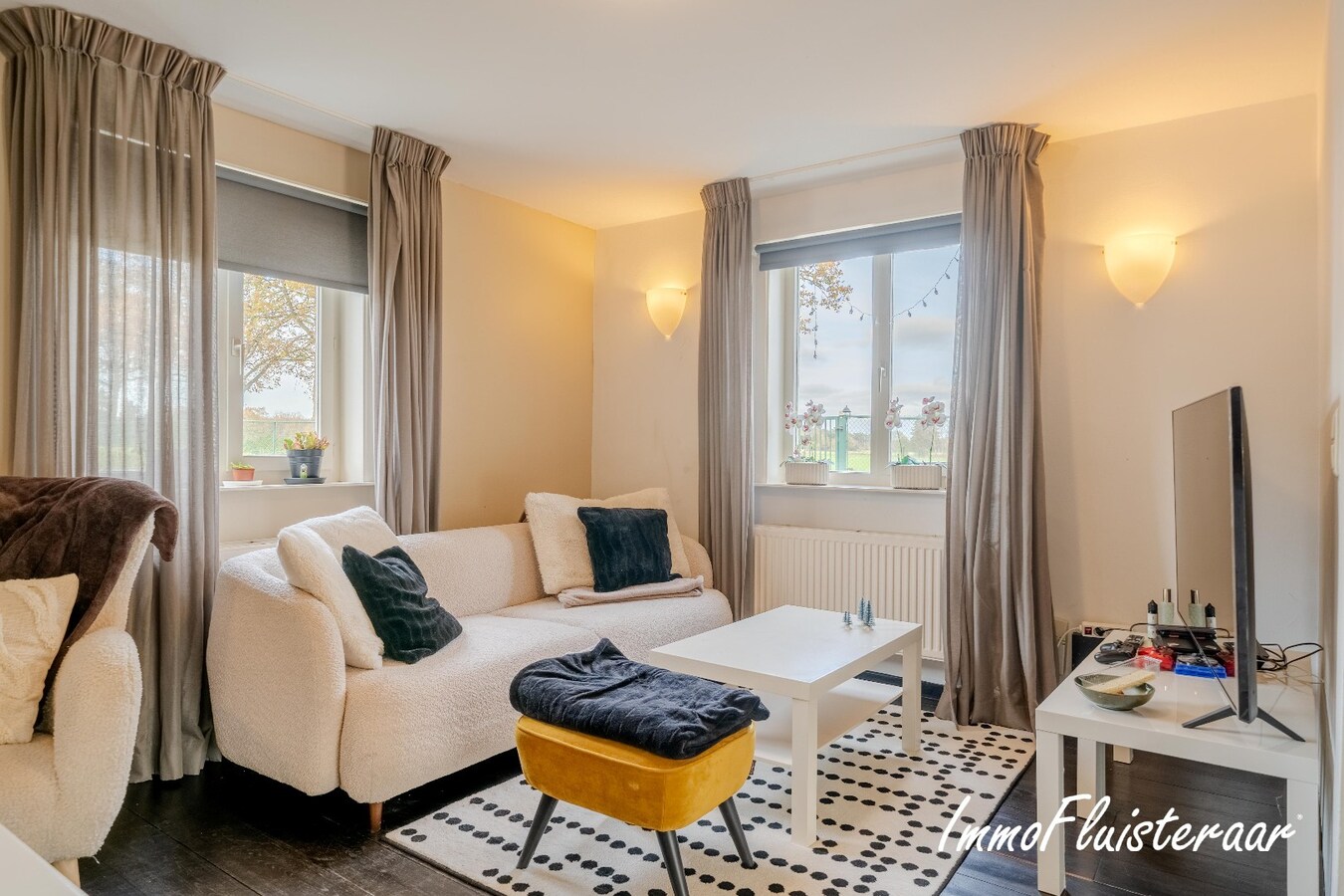 Exclusief Hippisch Complex met Uitstekende Trainingsmogelijkheden op ca 8,6 ha in Wuustwezel 