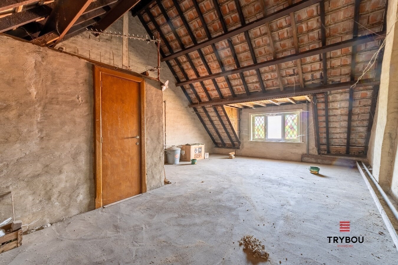 Centraal gelegen, degelijke woning met drie ruime slaapkamers 