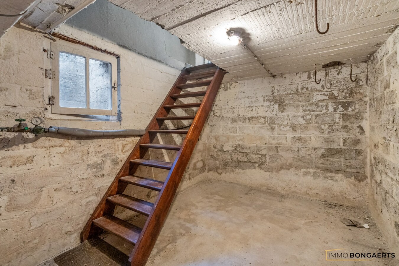 Vrijstaande woning met 3 slaapkamers 
