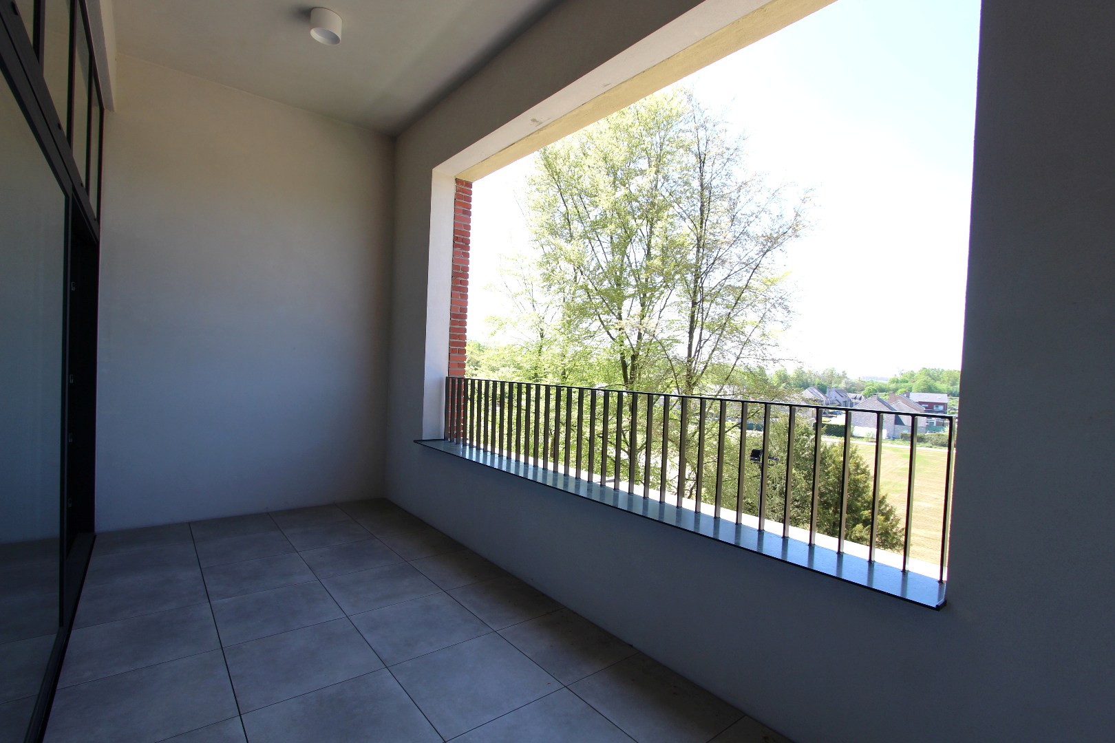 GEMEUBELD APPARTEMENT MET TERRAS - AMBIORIXSITE 