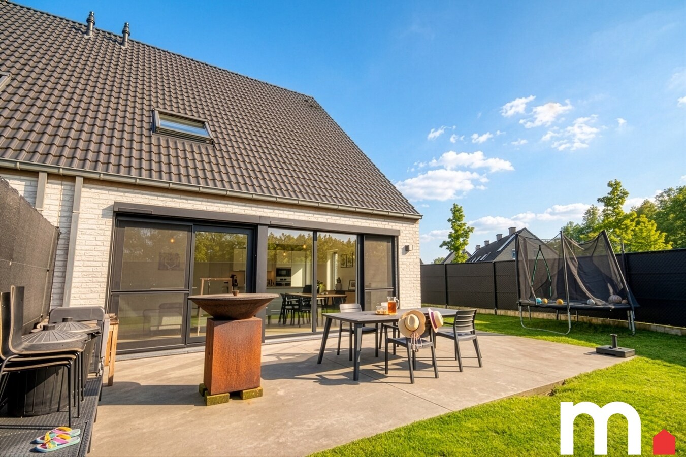 Instapklare half open bebouwing te Heule ! EPC A ! 