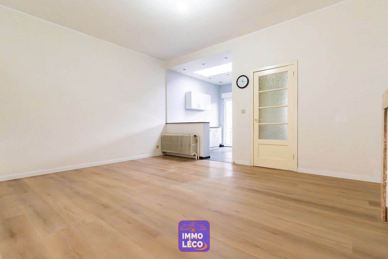 Maison rénovée avec jardin de +/- 320m², dans une rue prisée proche du centre-ville ! 