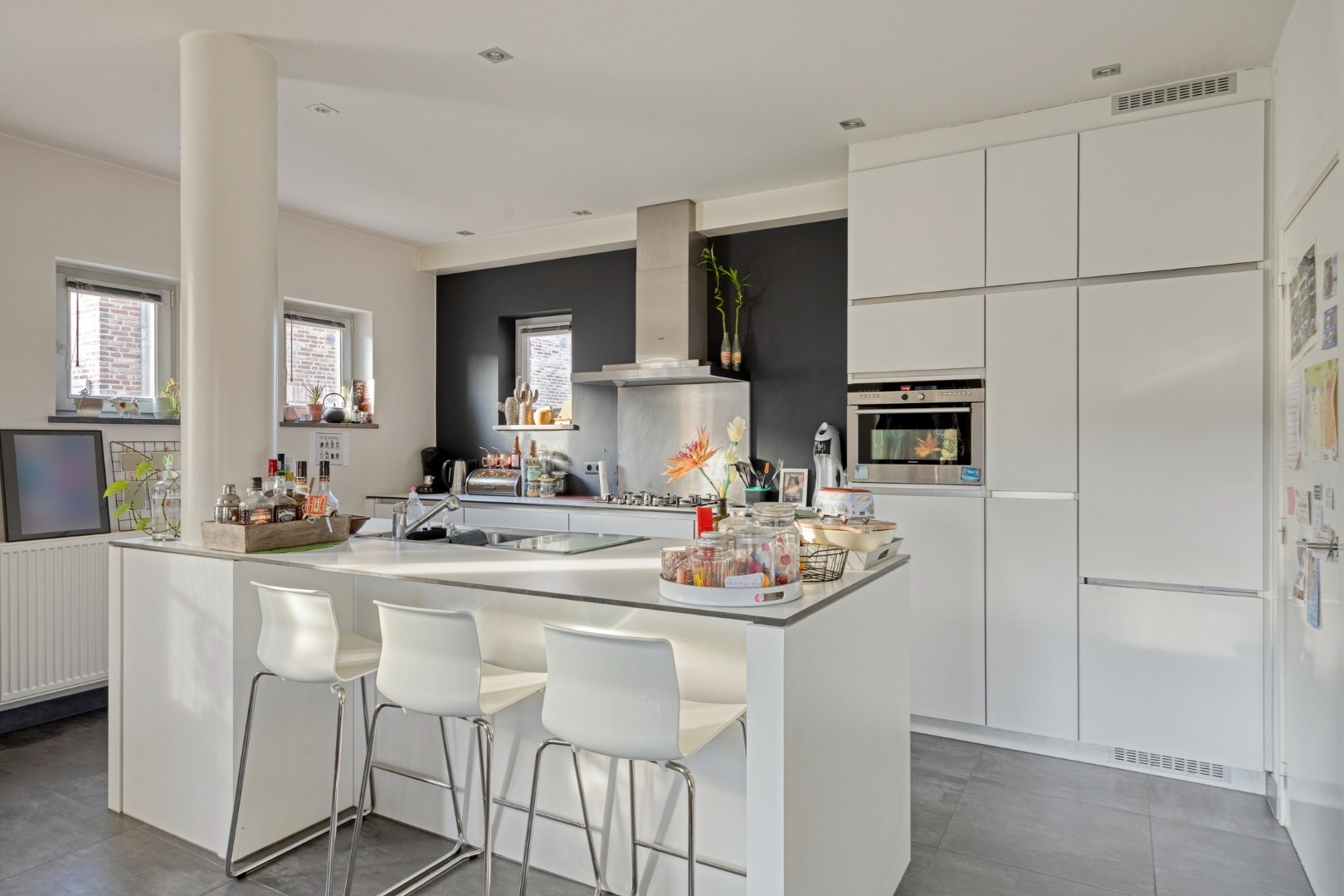 Luxueus gelijkvloers appartement met zuidgerichte tuin en garage in Tongerlo 