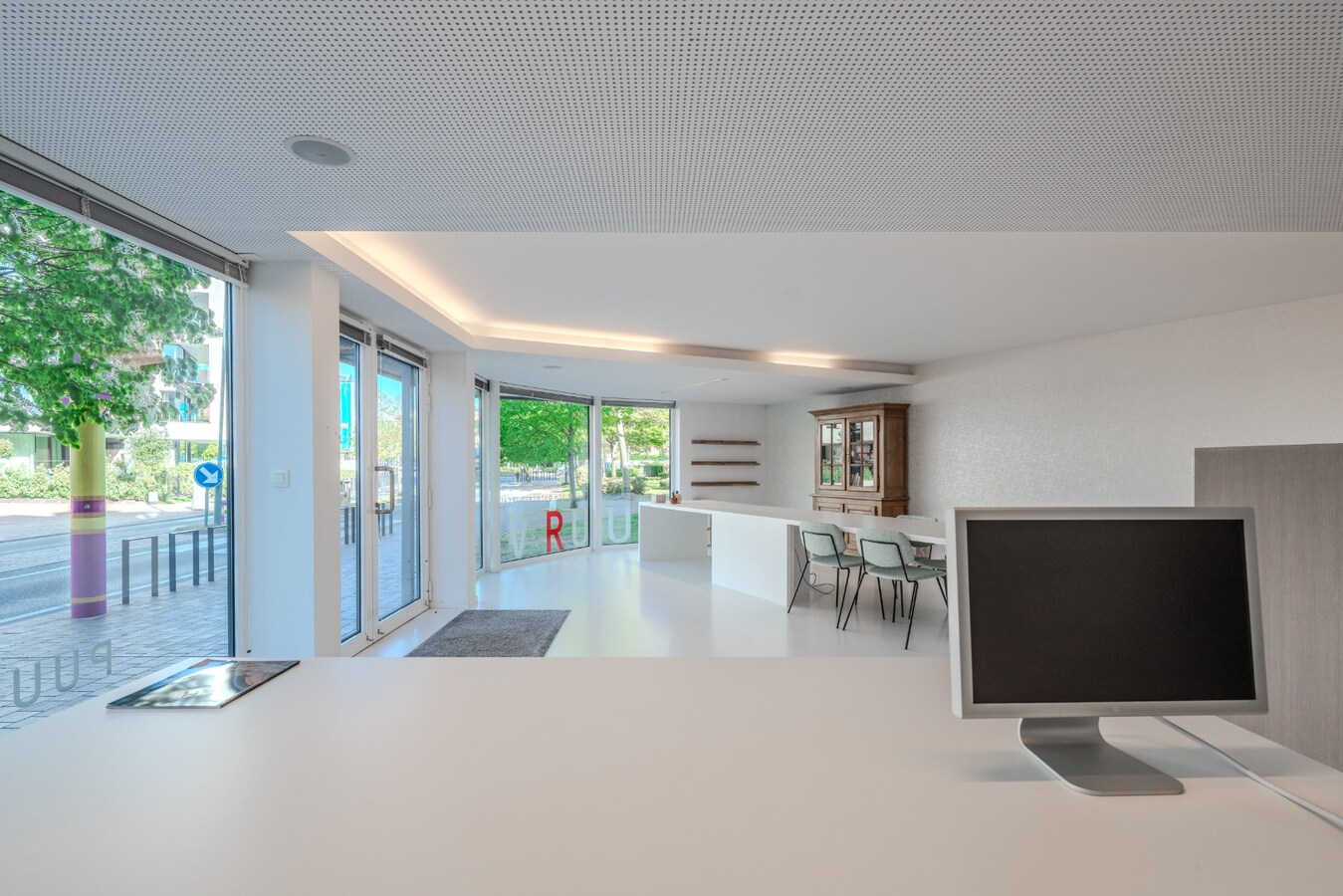 Commercial shop for sale in De Panne