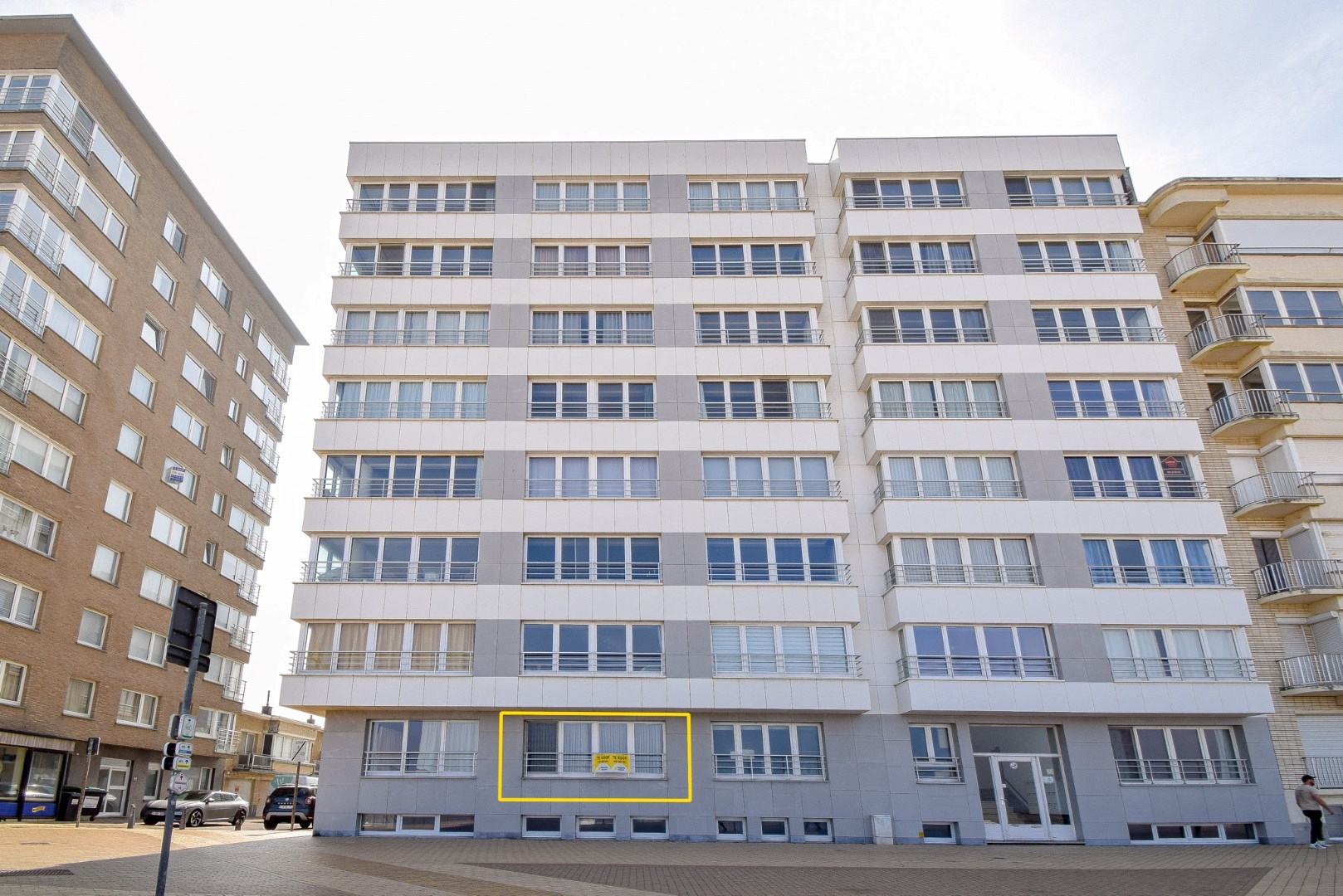 Ruim appartement met drie slaapkamers, terras en mogelijkheid garage op de zeedijk 