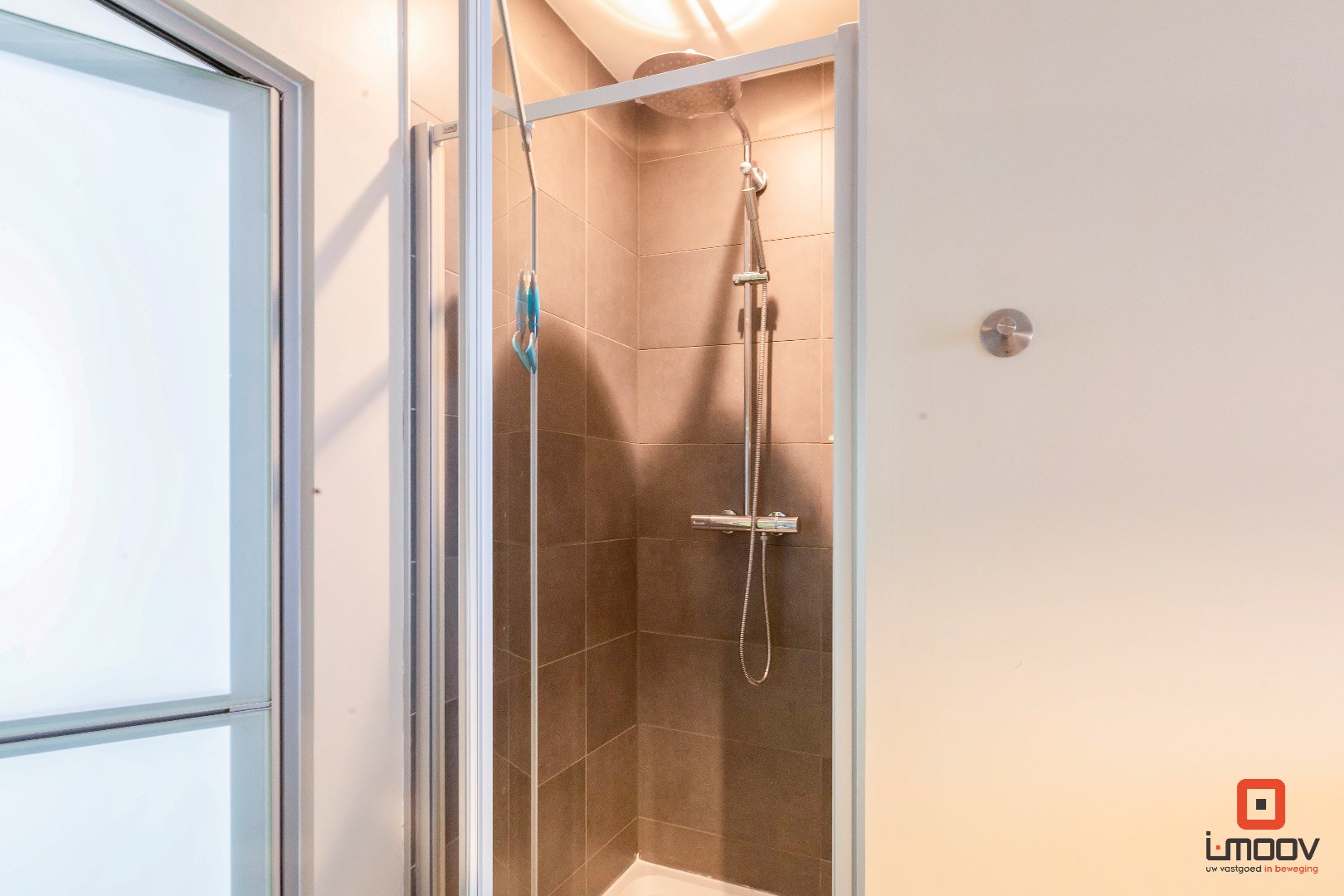 Karaktervol pand aan het Rommelwaterpark: industriële charme met huiselijke warmte. 