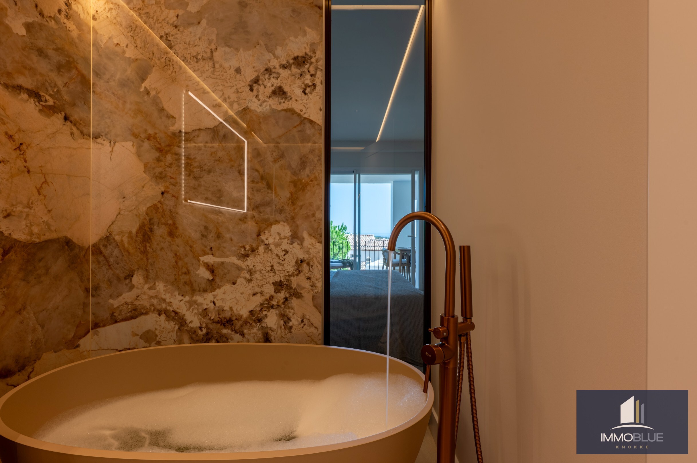 Appartement exclusif au design contemporain et au confort raffiné à Marbella 