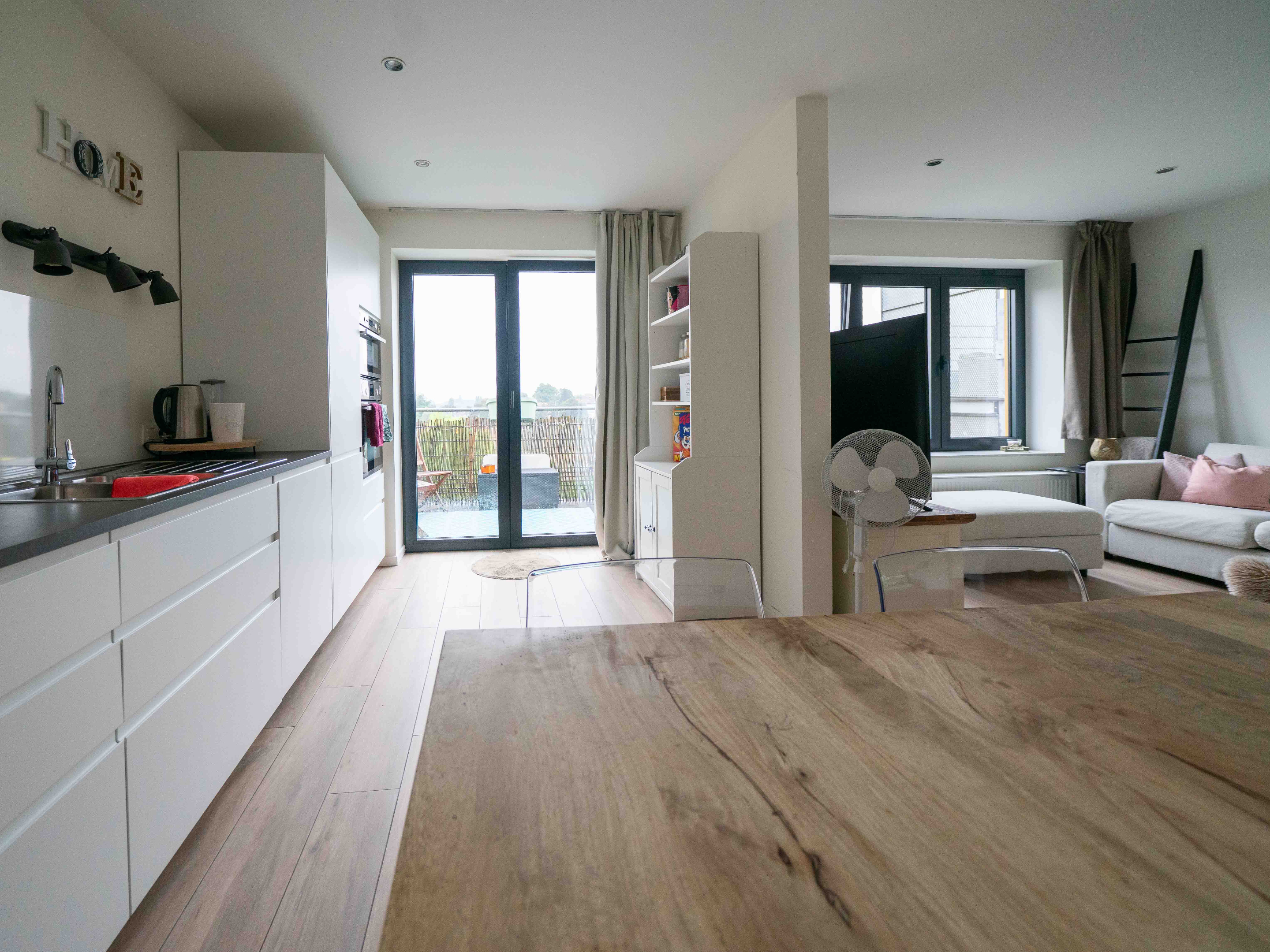 Appartement 3 slpk, 2 bdk en terras in centrum Dilbeek 