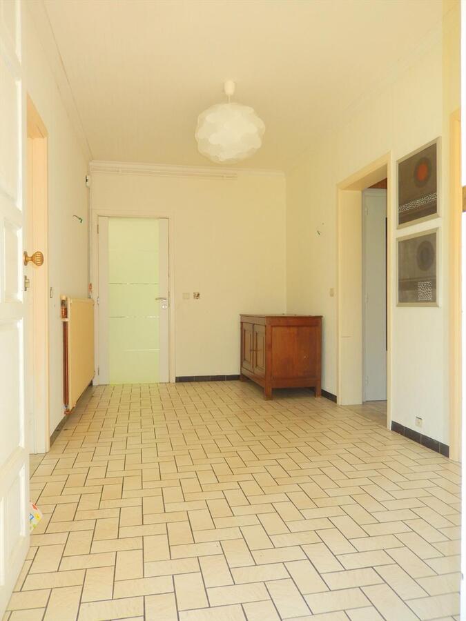 Unieke gemeubelde villa in het bos van Hertsberge 