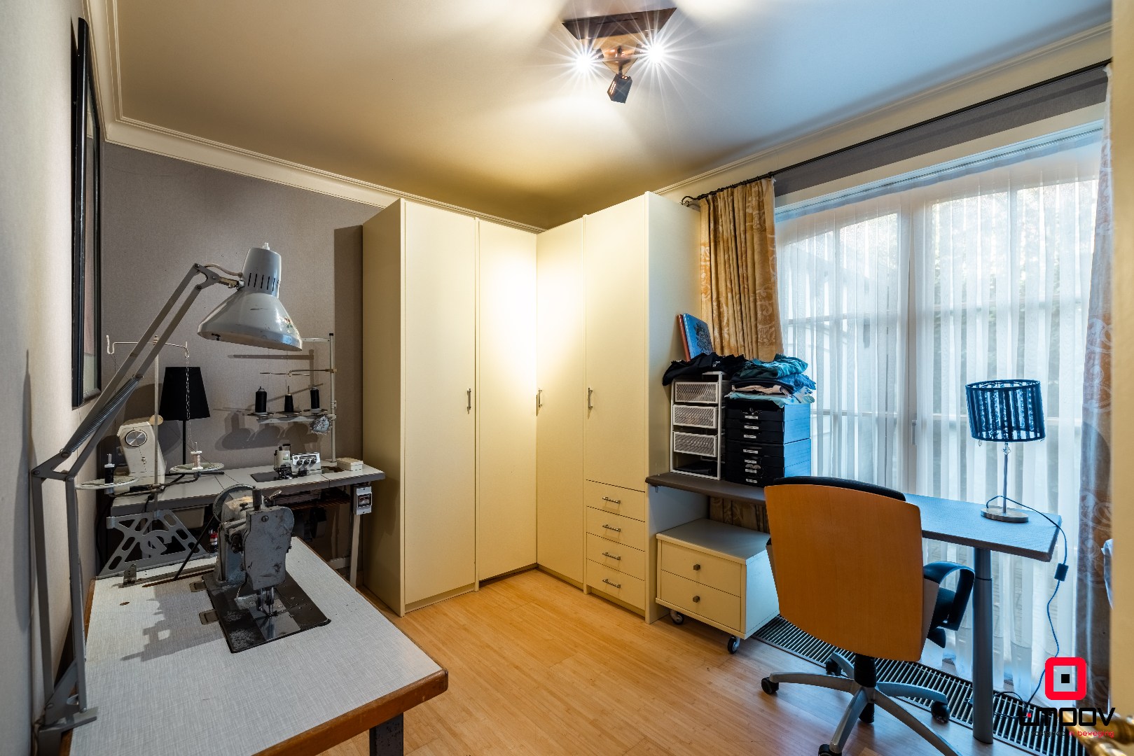 Exclusieve villa met infinity pool en resortgevoel op topligging in Mariakerke 