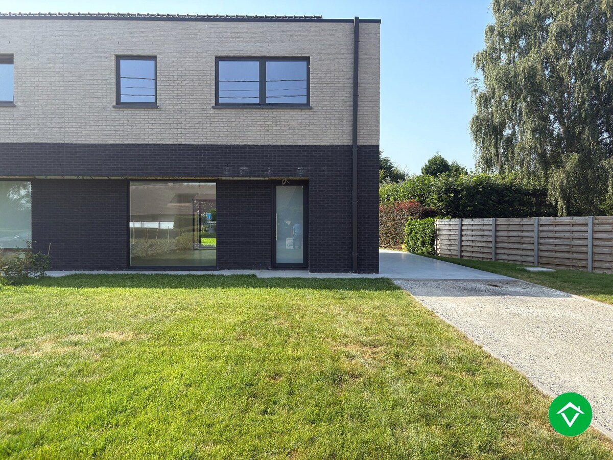TE HUUR – Energiezuinige nieuwbouwwoning met tuin 