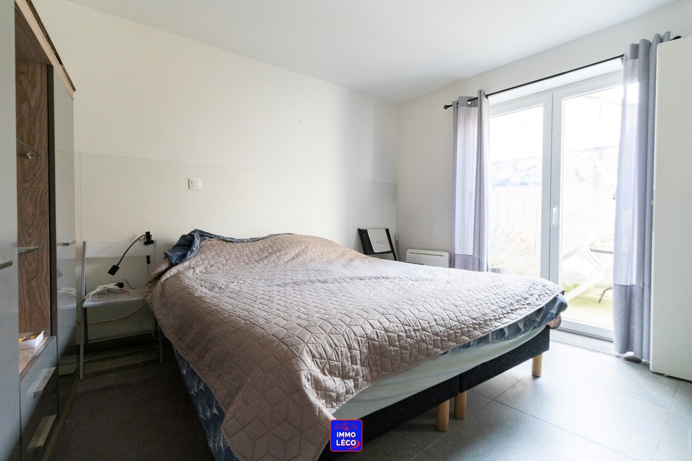 Immeuble de rapport rénové : Trois appartements une chambre, IDEAL INVEST ! 