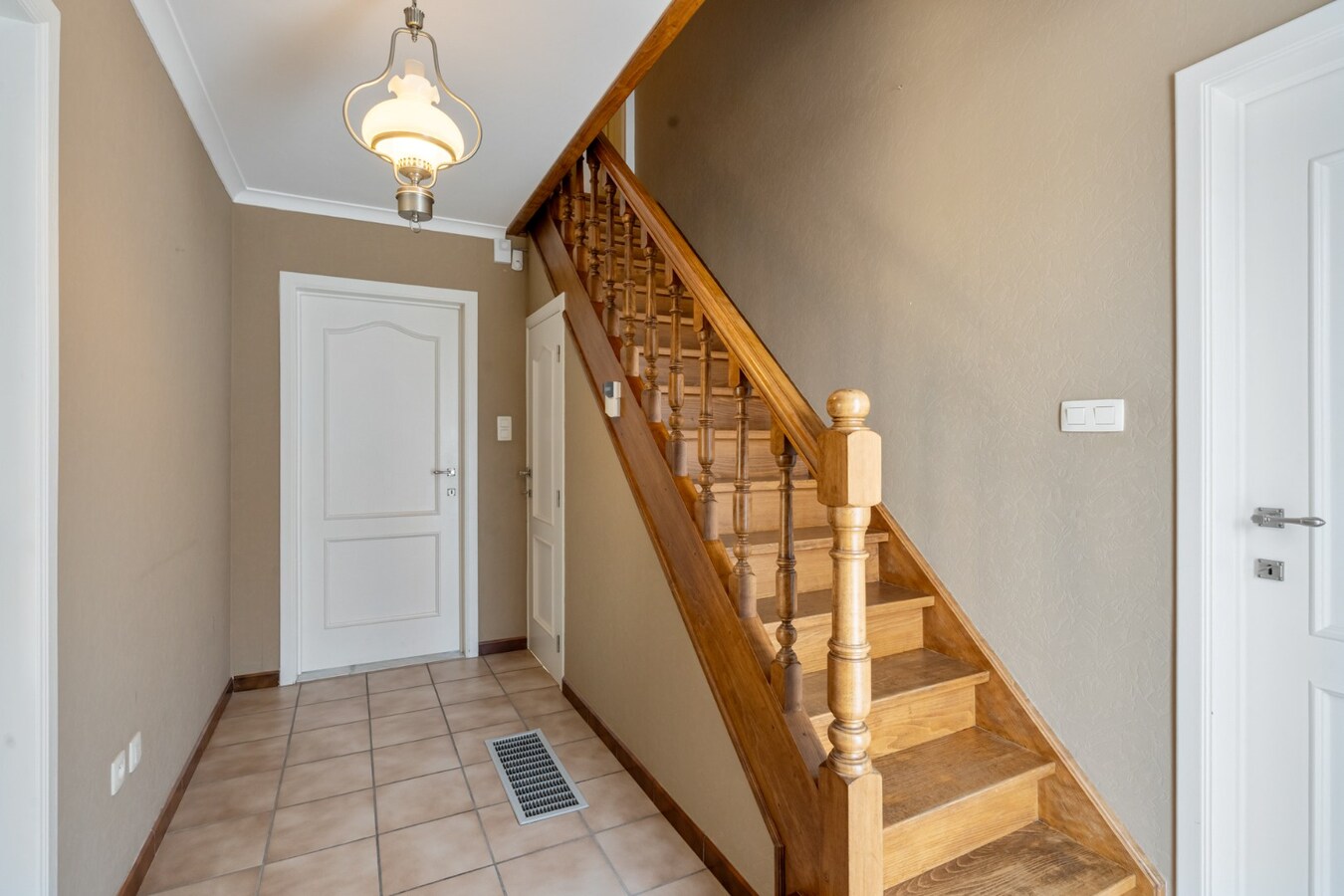 Comfortabele woning met sterke energieprestatie (label A), in landelijk woongebied. 