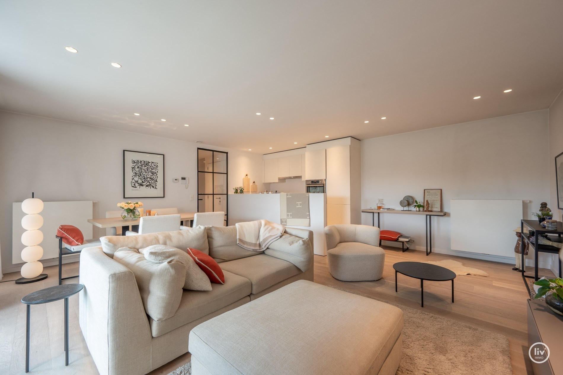 Modern appartement met 2 volwaardige slaapkamers en ruime zuidgerichte terrassen gelegen in Duinenwater (MOGELIJKHEID TOT AANKOOP VAN EEN INPANDIGE STAANPLAATS) 