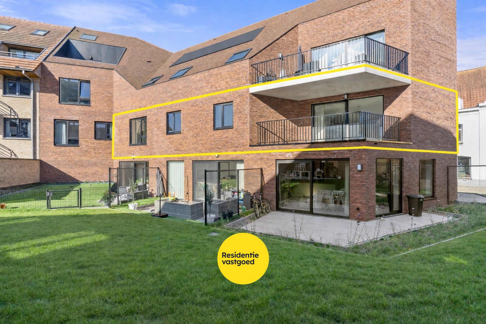 Stijlvol en energiezuinig wonen in hartje Gistel 