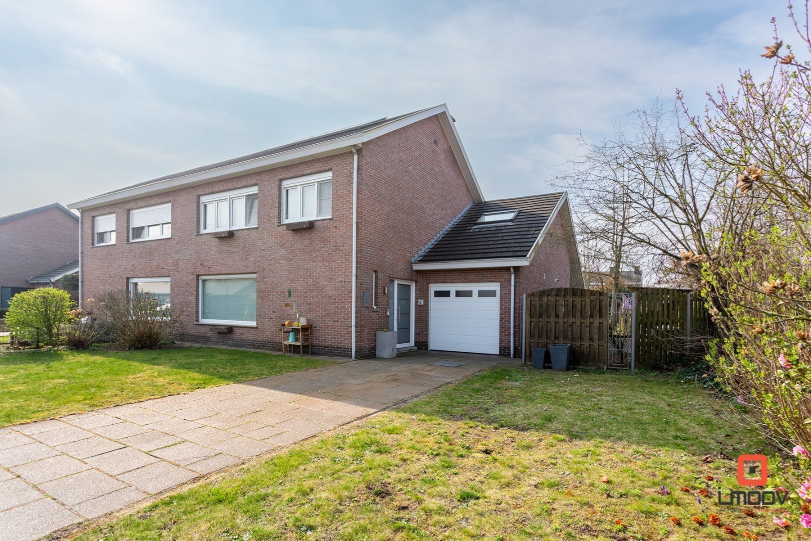 Instapklare, lichtrijke en ruime gezinswoning met 4 slaapkamers en grote tuin! 