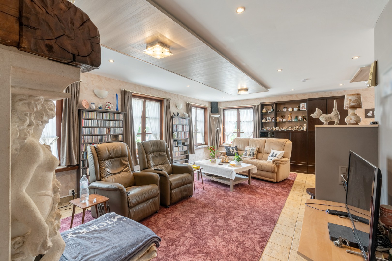 Ruime gezinswoning met 5 slaapkamers en 319 m² bew. opp. te Westerlo! 