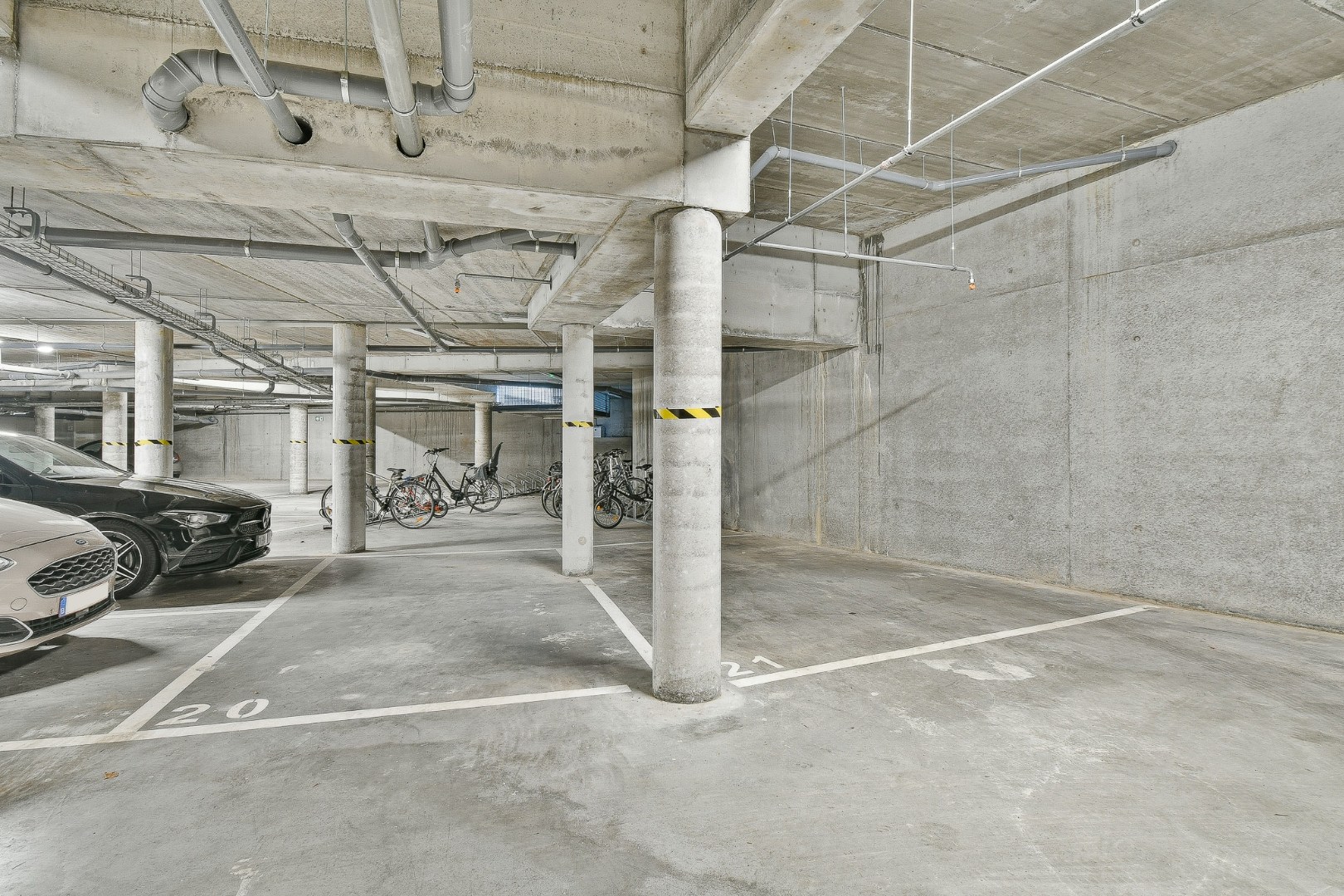 Ondergrondse parkeerplaatsen te koop in het centrum van Gistel 
