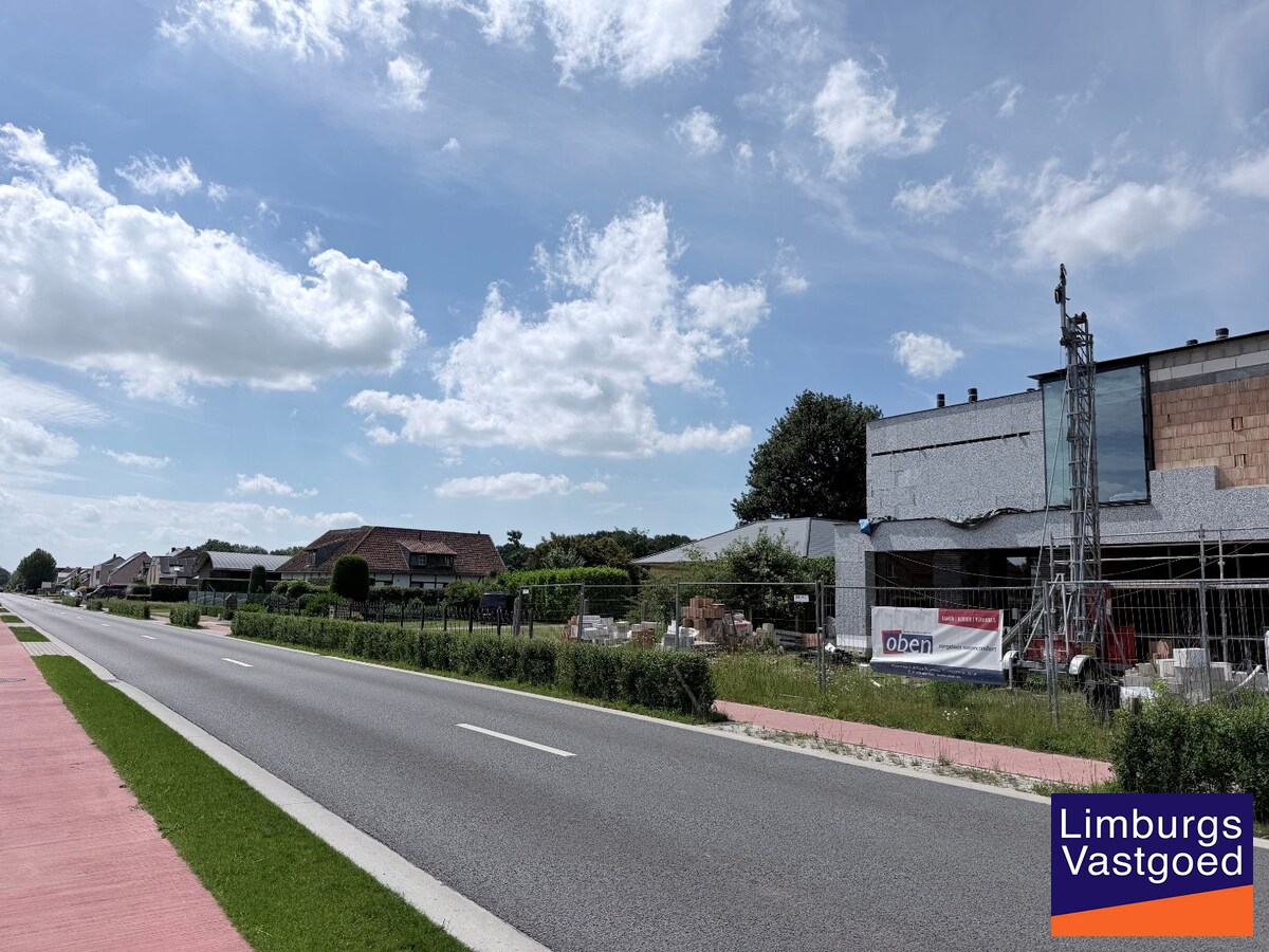 Bouwgrond voor HOB, 11a04ca, met zicht op groen 