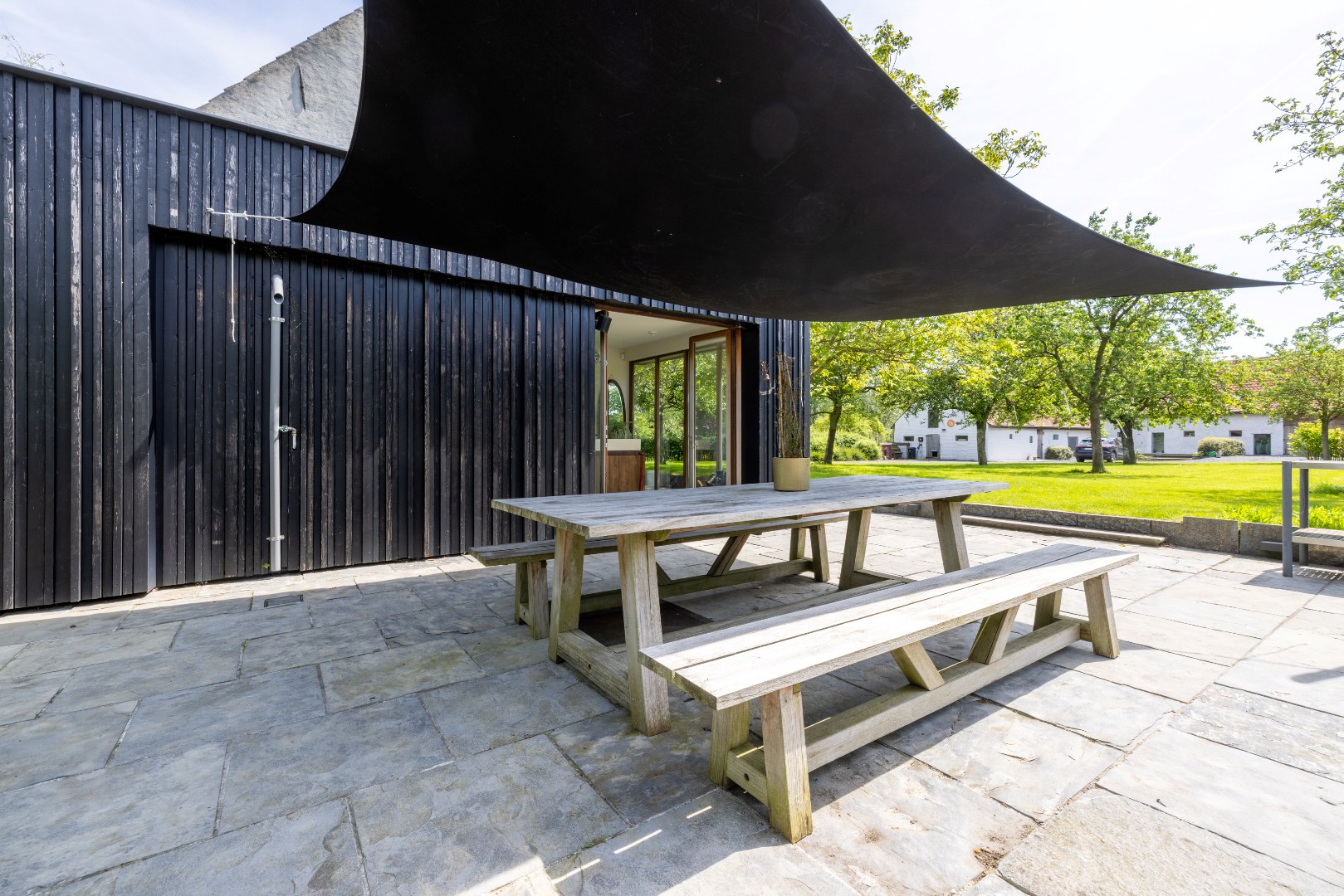 Unieke, compleet gerestaureerde hoeve in het pittoreske Drongen 