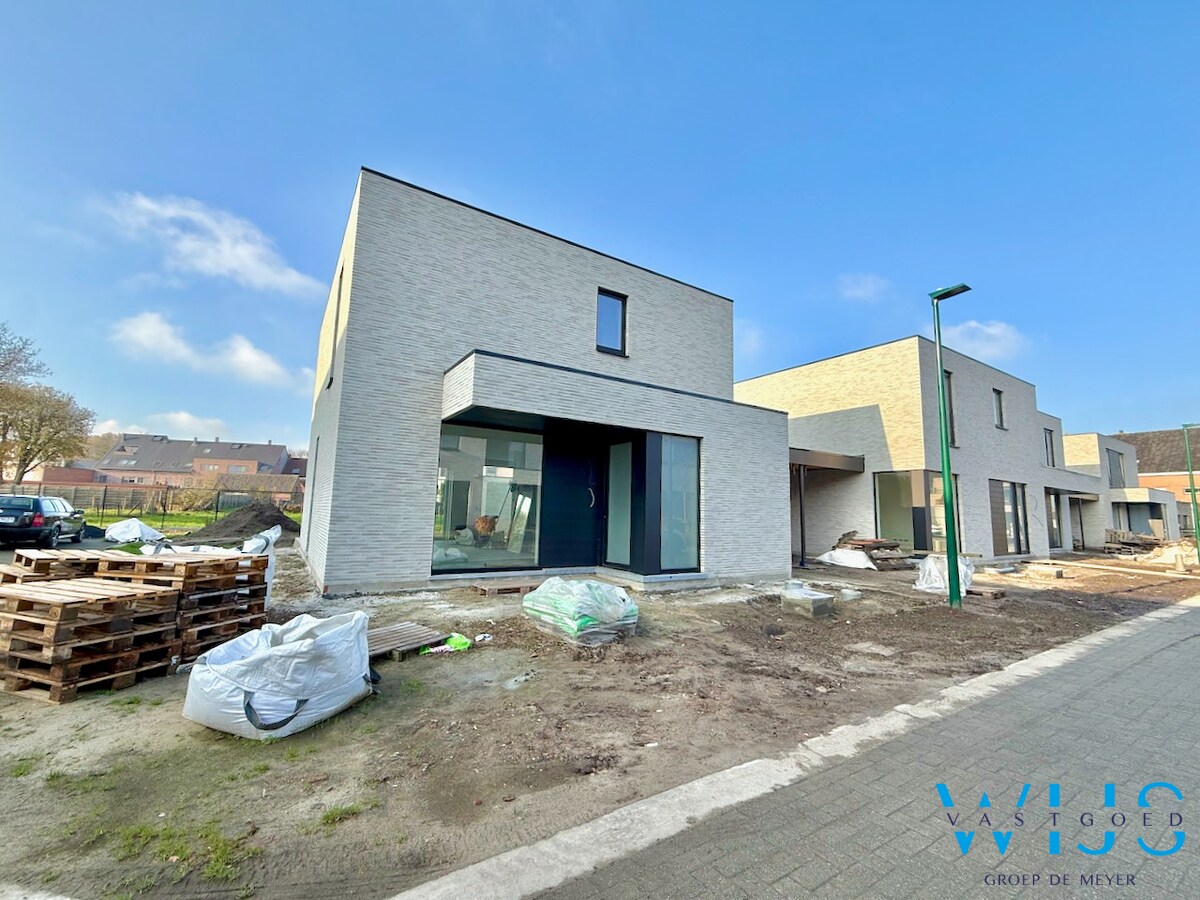 Verhuurd woning - Oosteeklo