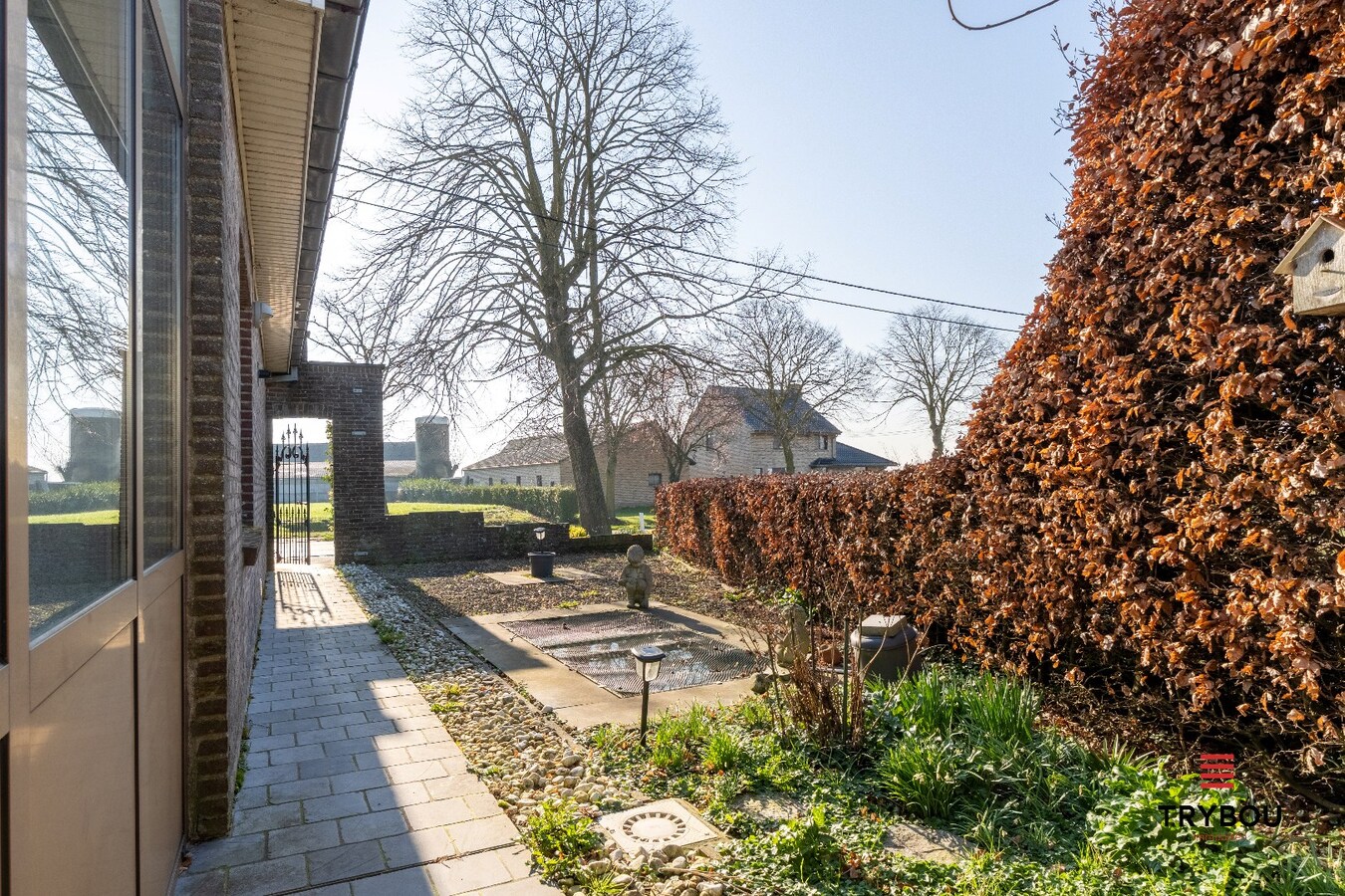 Landelijk gelegen woning met verzorgde tuin 