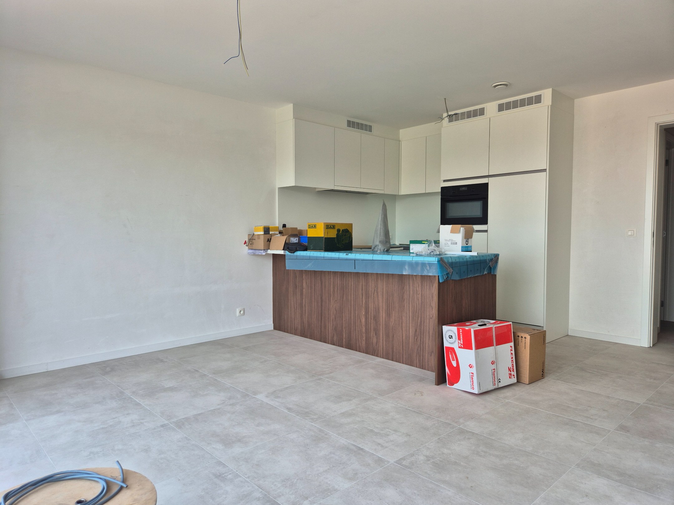 Nieuwbouwappartement met 2 slaapkamers en terras 