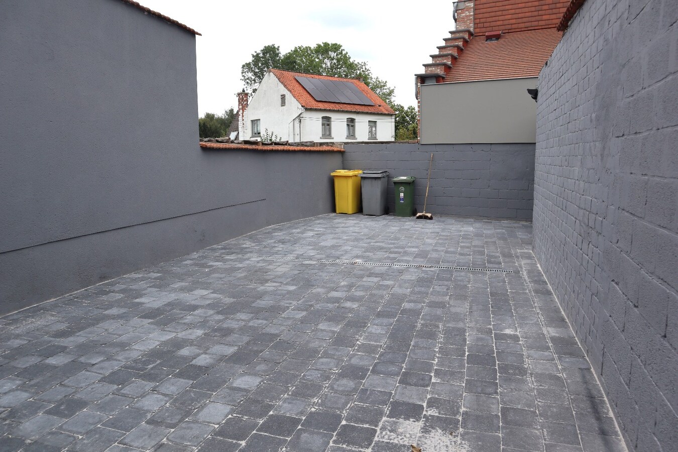 Prachtig gerenoveerde rijwoning met 4 slaapkamers te Bierbeek 