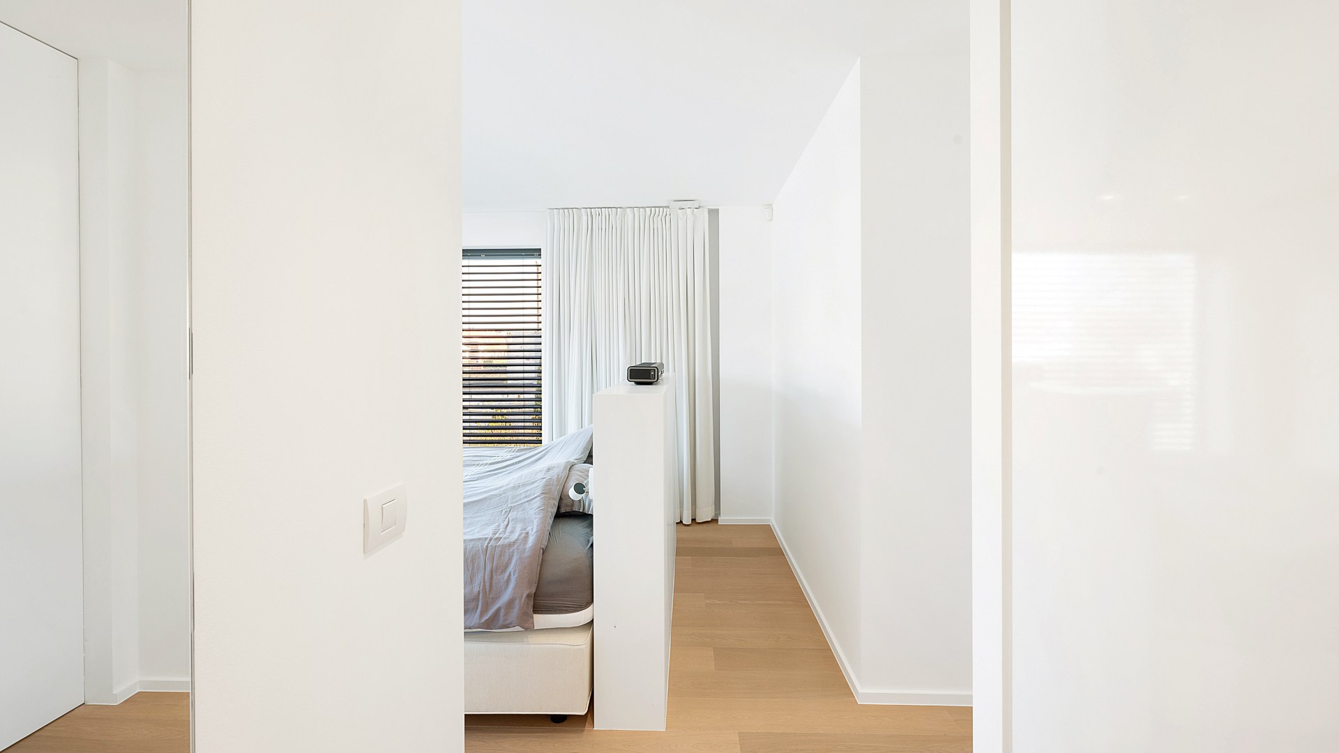 Centraal gelegen 3-gevelwoning in hedendaagse stijl – Bouwjaar 2014 