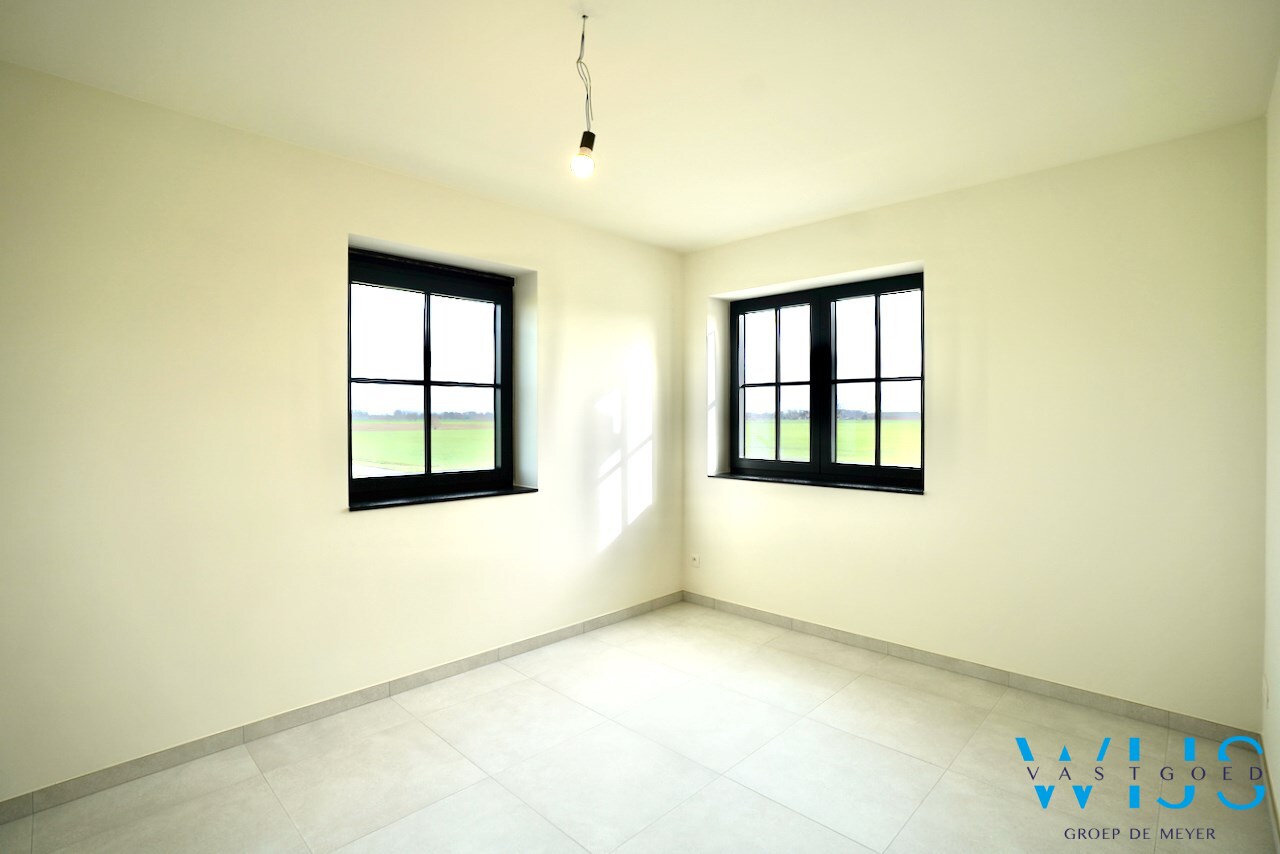 Zeer ruime nieuwbouw op 510m² te ASSENEDE/BASSEVELDE! 