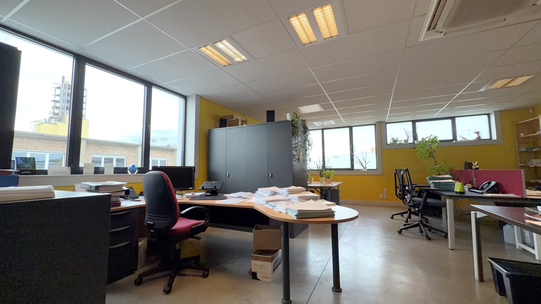 Kantoor te huur op toplocatie aan klaverblad E40xE17 in Gent