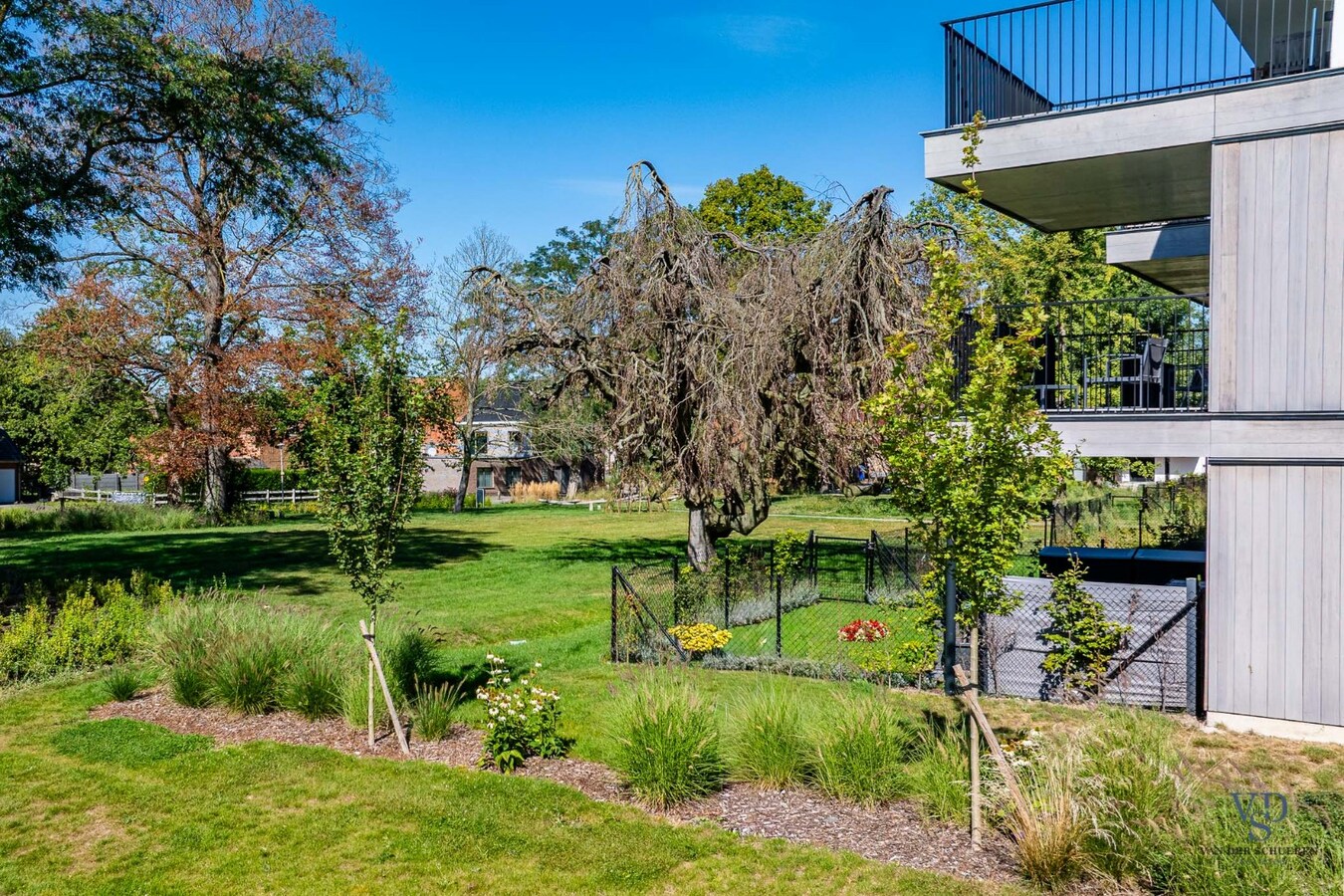 Gelijkvloers 2-slpk appartement 