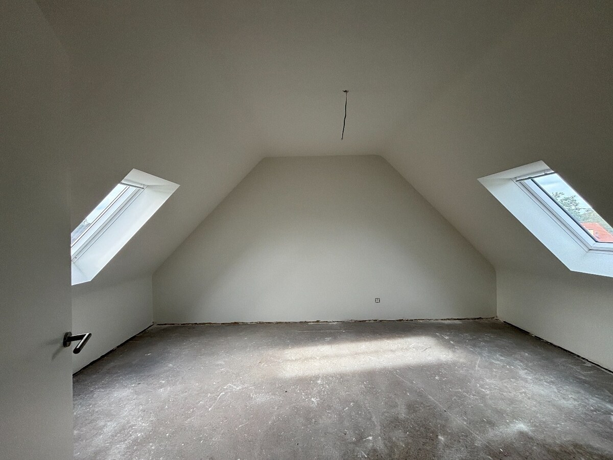 BEN nieuwbouwwoning (E-peil E30) met 3 slaapkamers in het centrum van Zoersel 