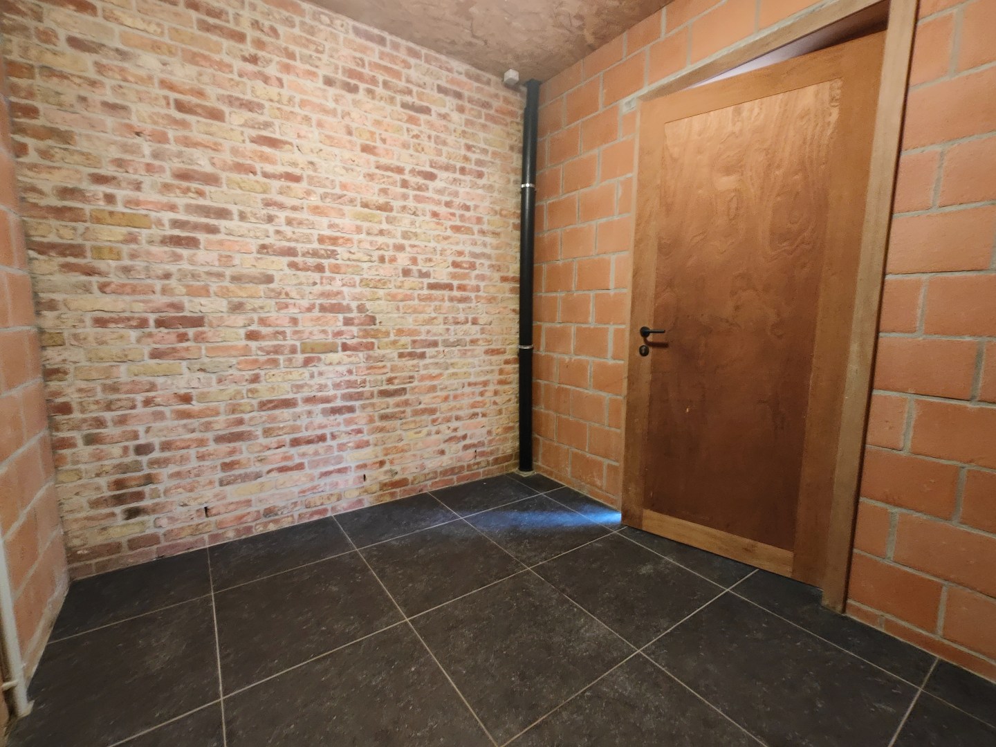 Prachtige energiezuinige halfopen woning op rustige ligging 