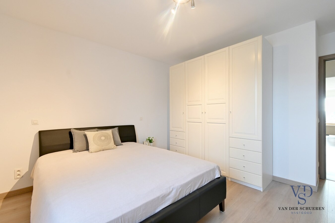 Luxueus, tijdloos wonen in Dikkelvenne. 