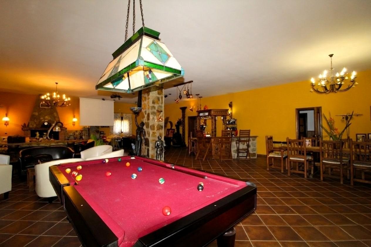 Villa te koop in Badajoz