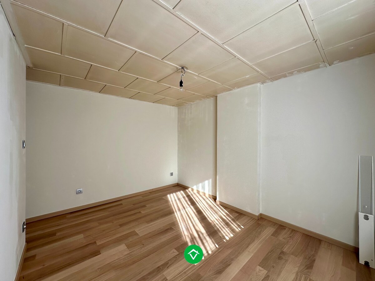 Instapklare woning met 3 slaapkamers in het centrum van Koekelare 