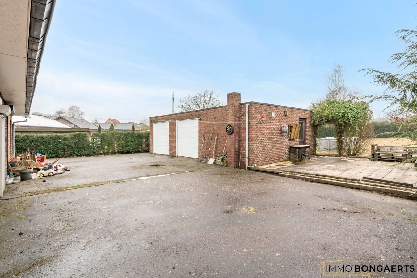 Gelijkvloerse woning op perceel van 24a32ca 