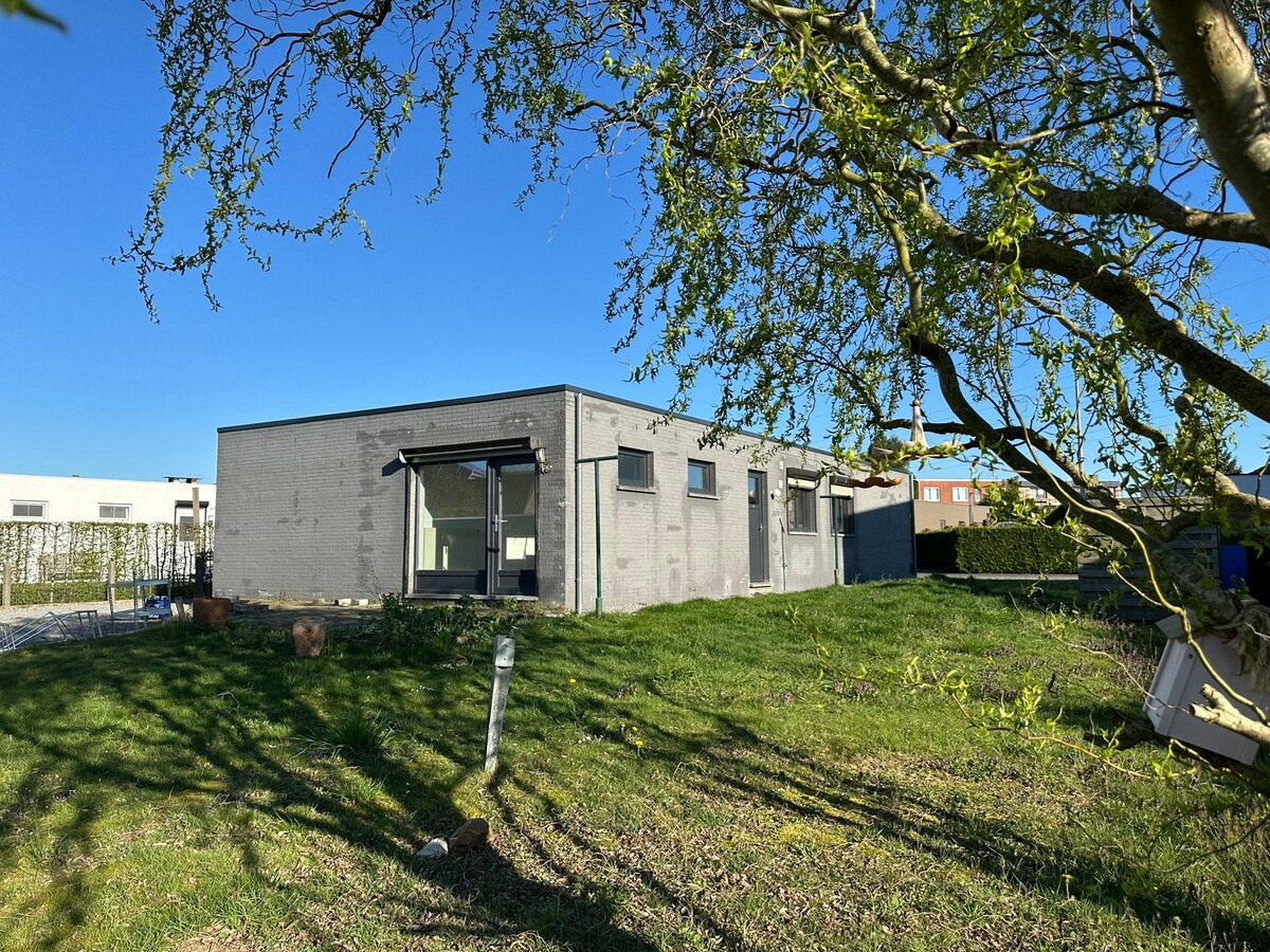 Vrijstaande woning voor gelijkvloers wonen! 