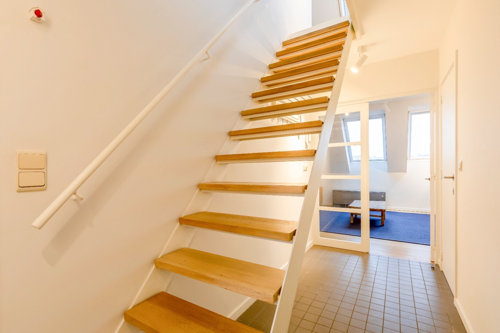 Gemeubeld duplex-appartement met terras 